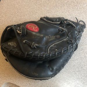 Heart of the hide Rawlings catchers glove